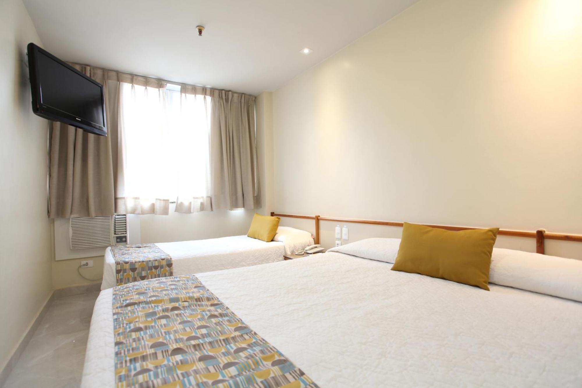 Mengo Palace Hotel 3*