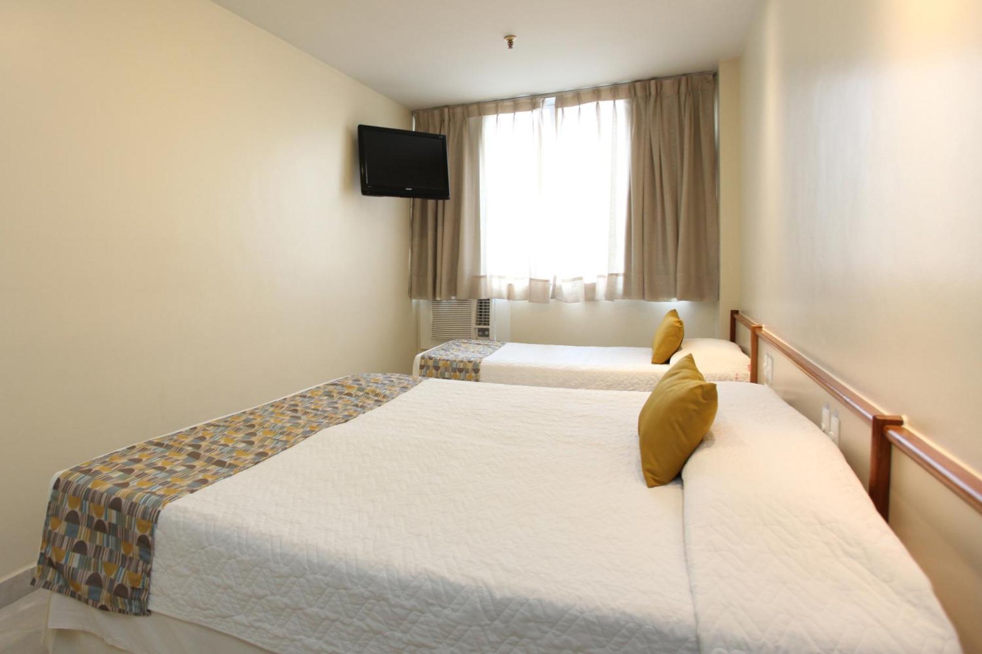 Mengo Palace Hotel 3*